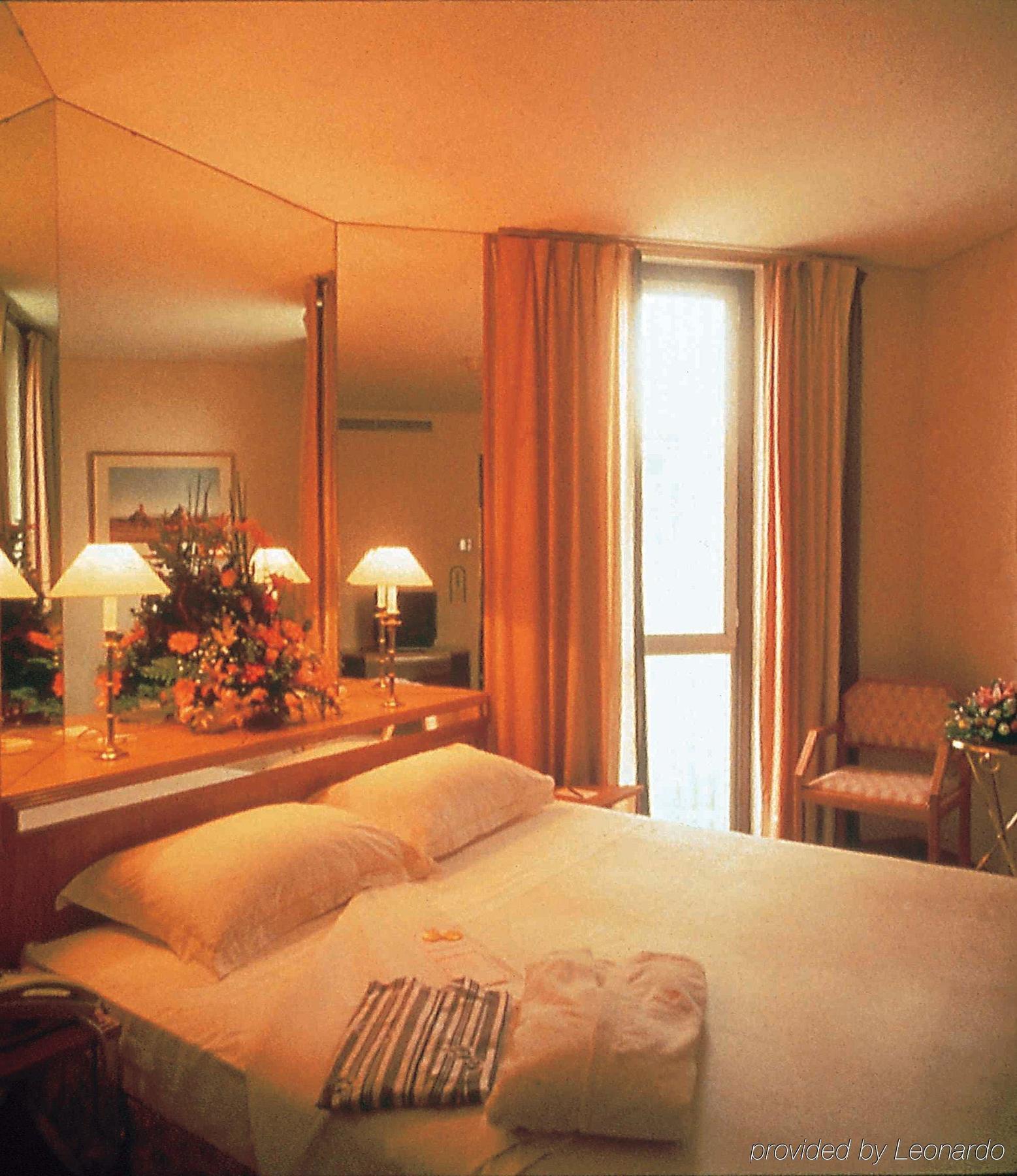 Al Khozama Hotel Riyadh Room photo