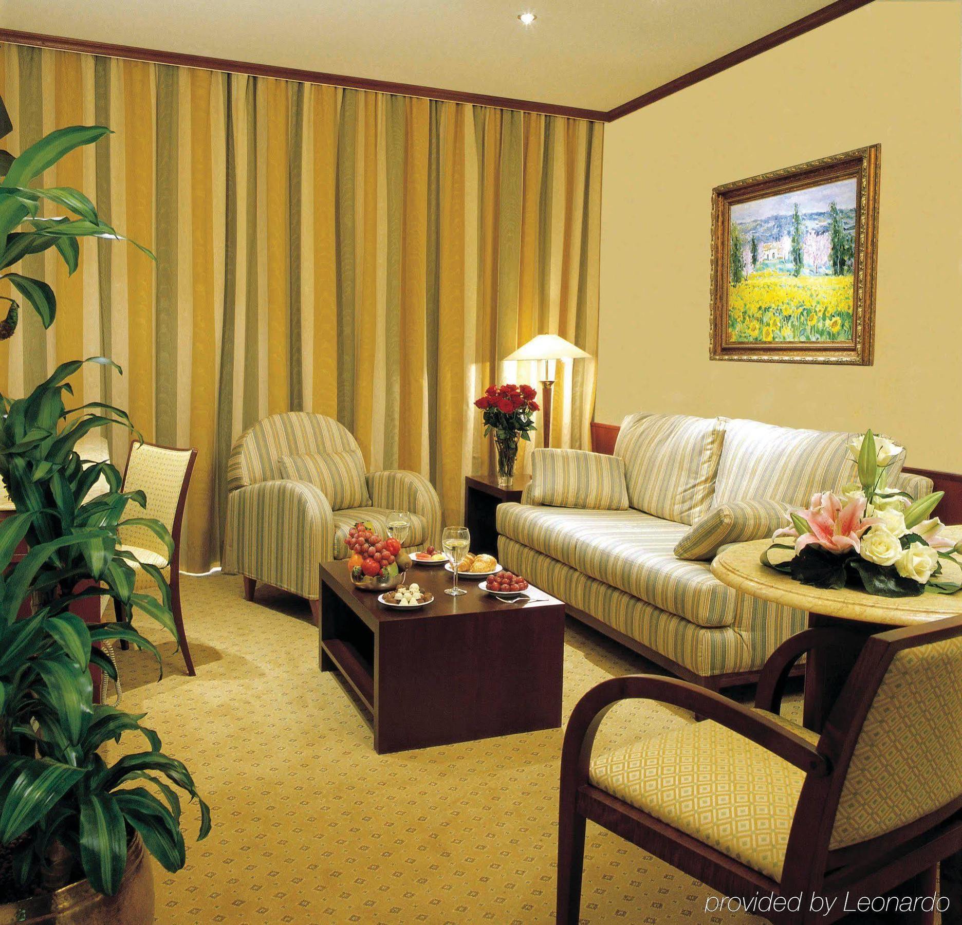 Al Khozama Hotel Riyadh Room photo